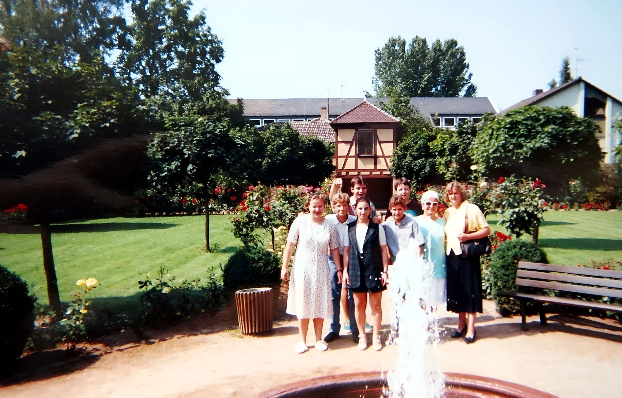 Gruppenbild im Rosengarten 1994