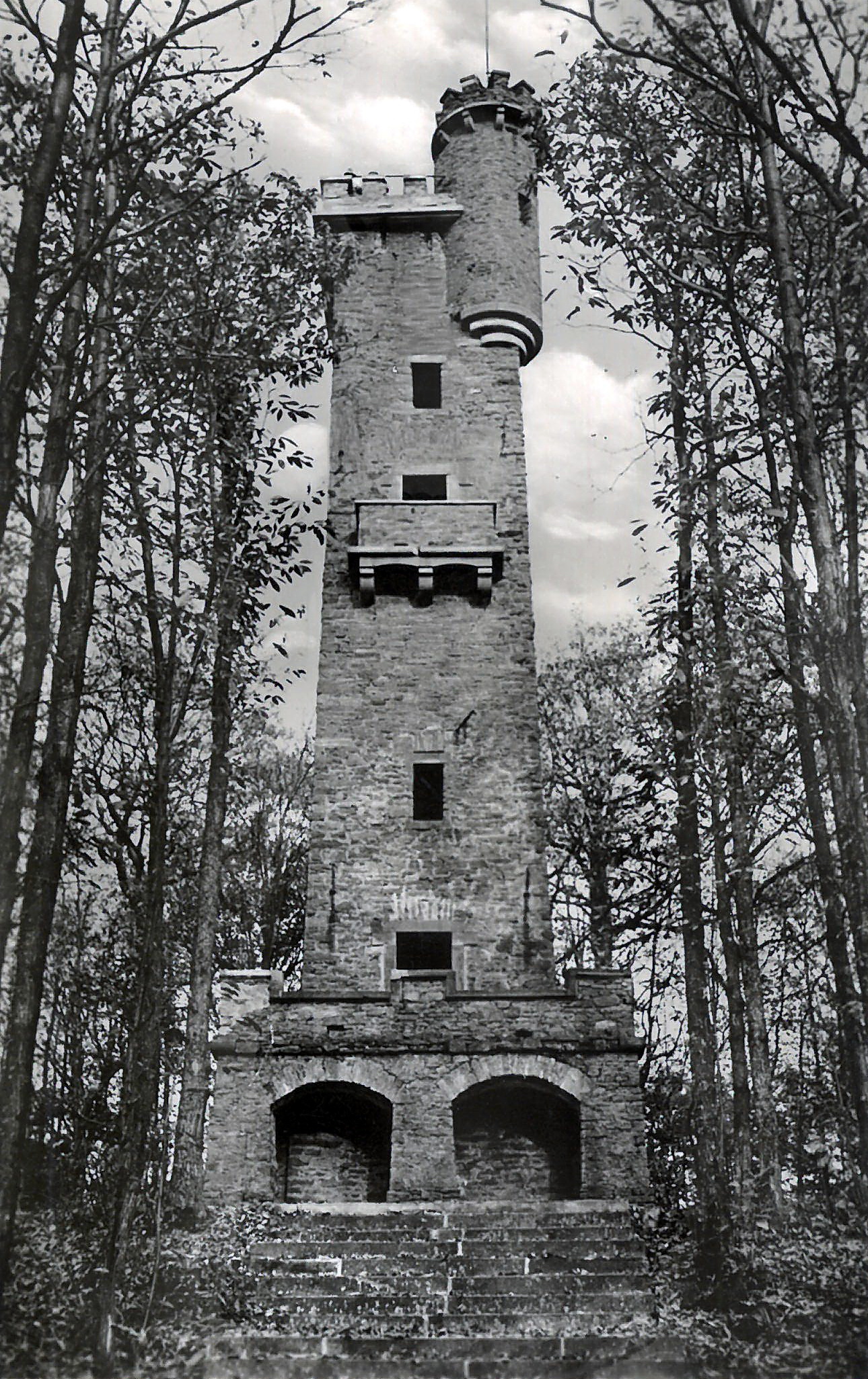 Ansichtskarte der Westseite des Aussichtsturms