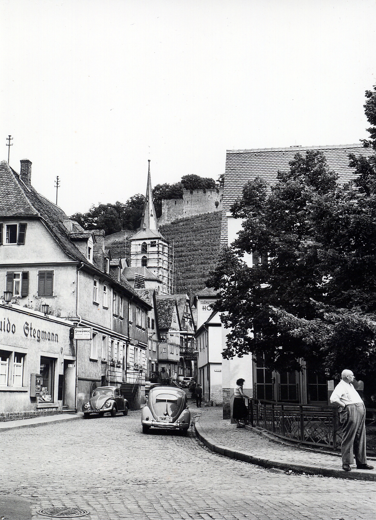 Blick in die Lindenstraße um 1960