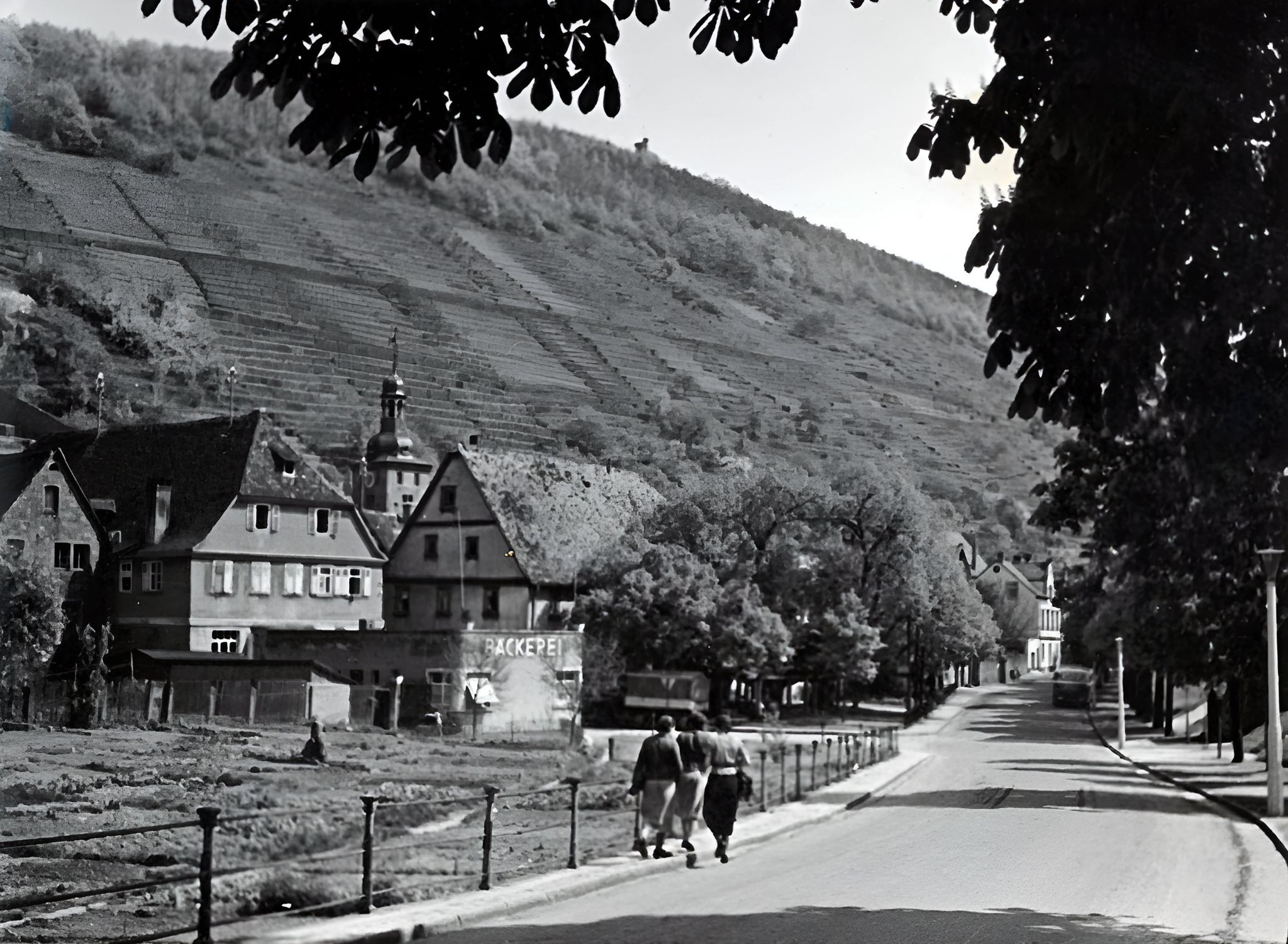 Blick in die Brückenstraße um 1939