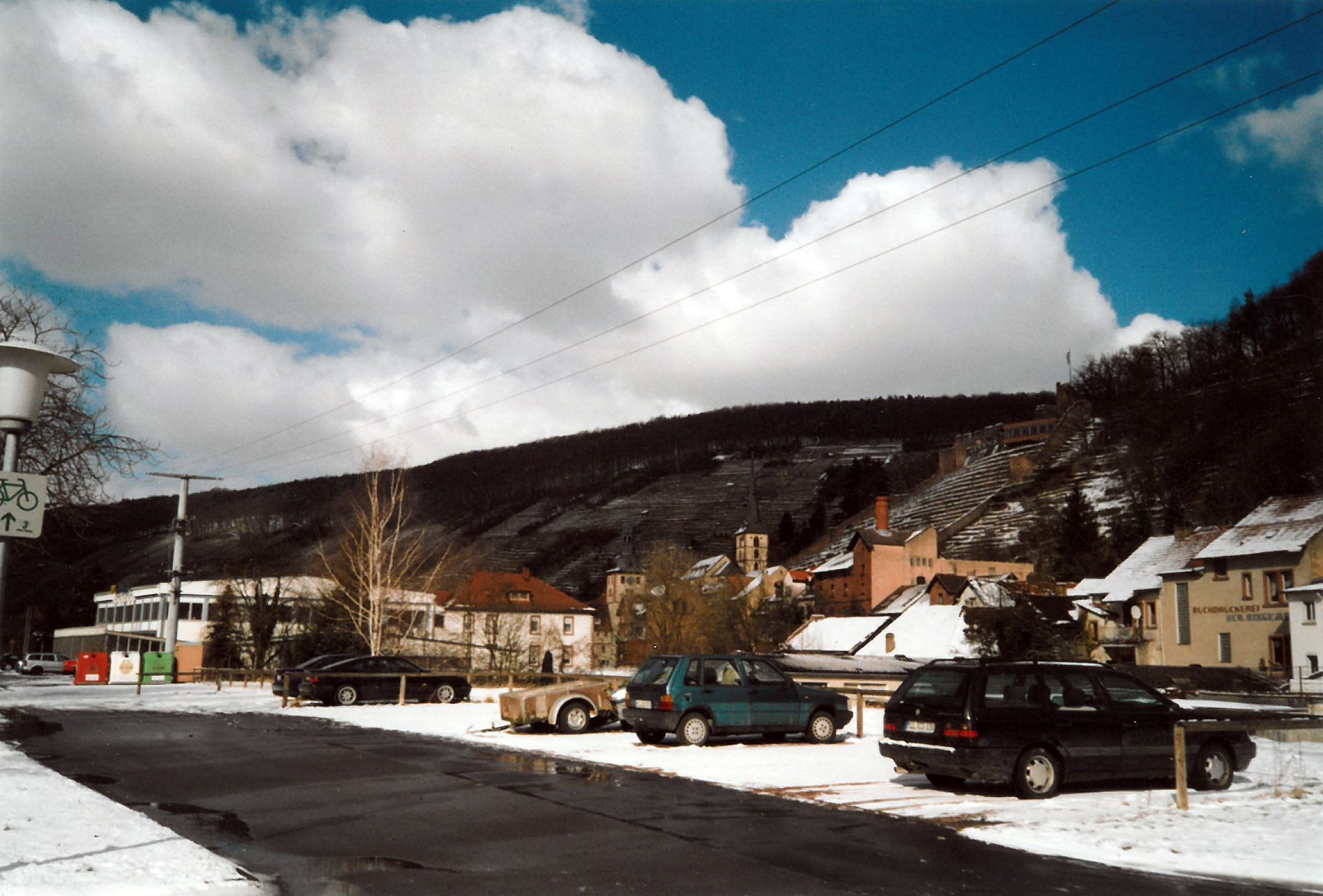 Der Maindamm um das Jahr 2005