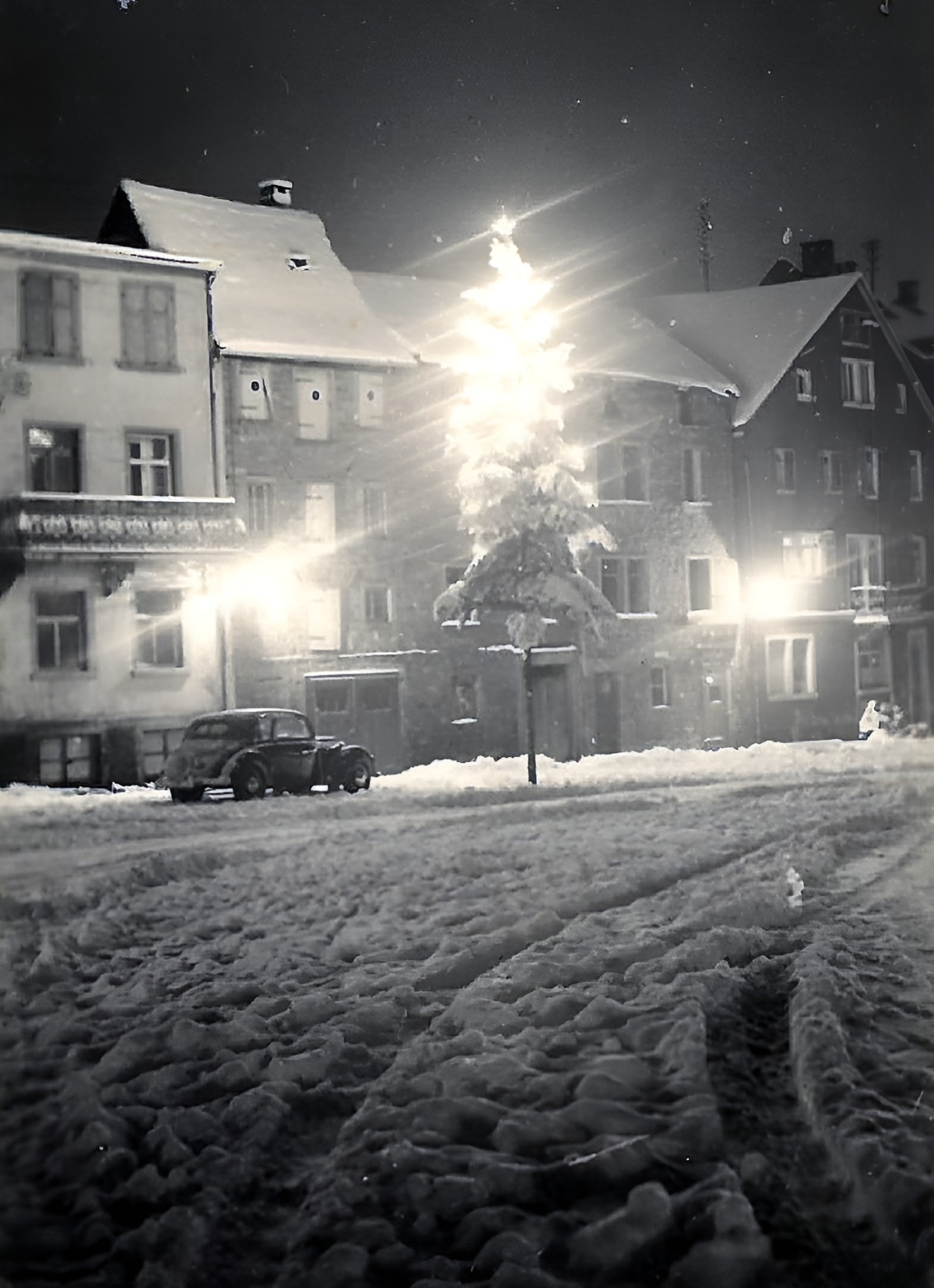 Der  Marktplatz an Weihnachten um 1938