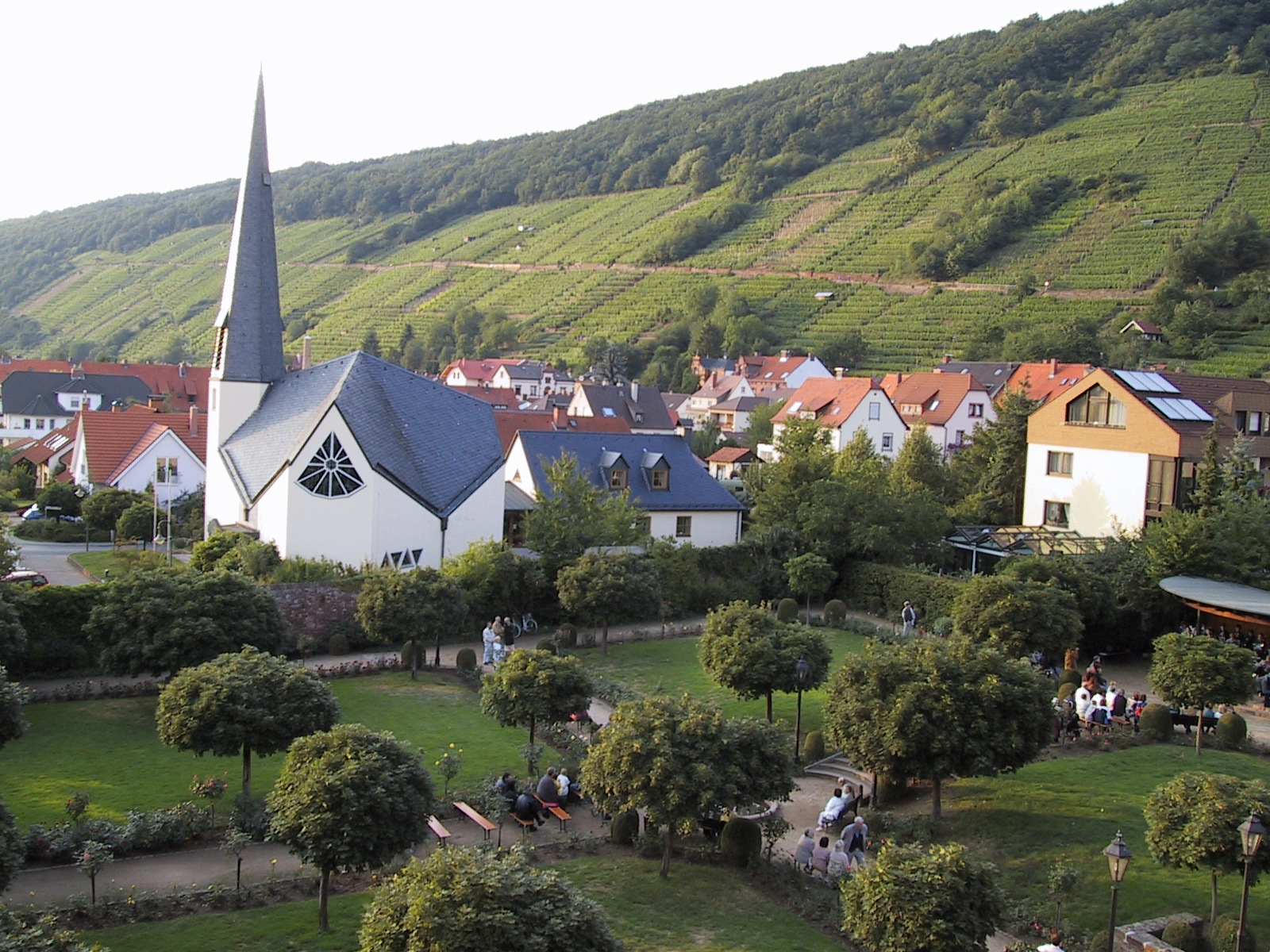 Der Rosengarten ist nun das "Grüne Wohnzimmer" der Stadt Klingenberg a.Main