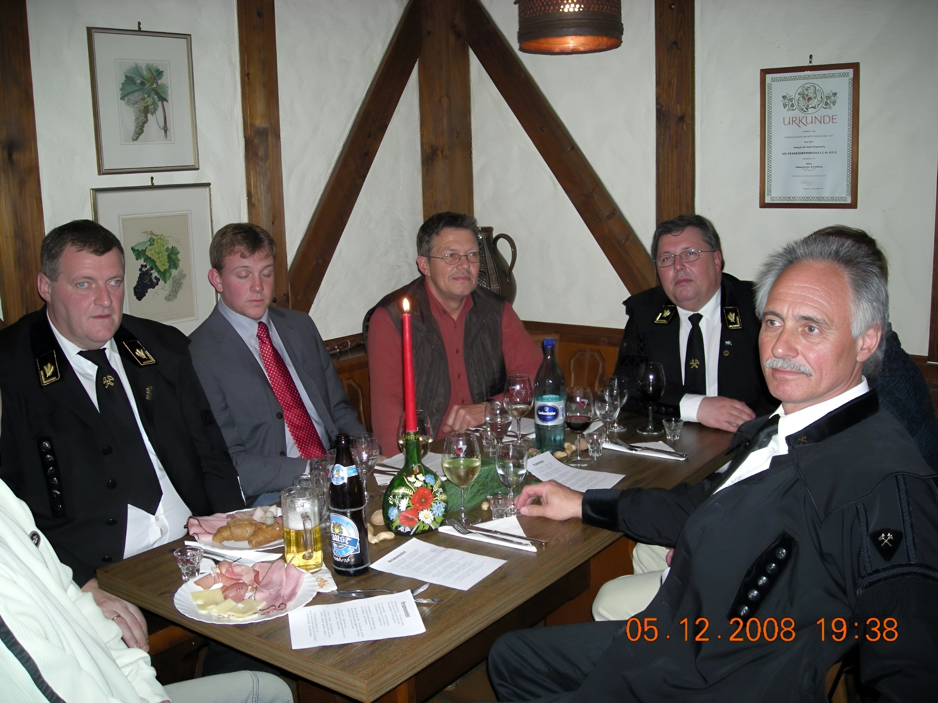 Während der Barbarafeier in der Ausschankstube des Weingutes