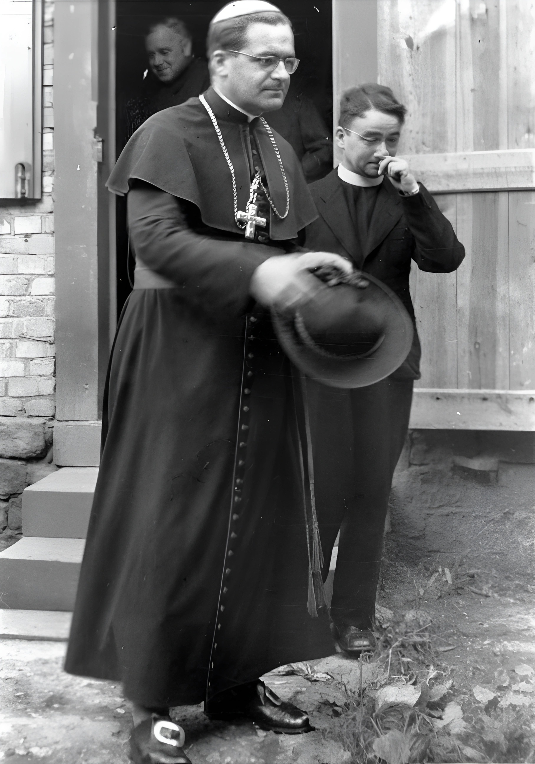 Bischof Julius Döpfner besucht das Klingenberger Tonbergwerk