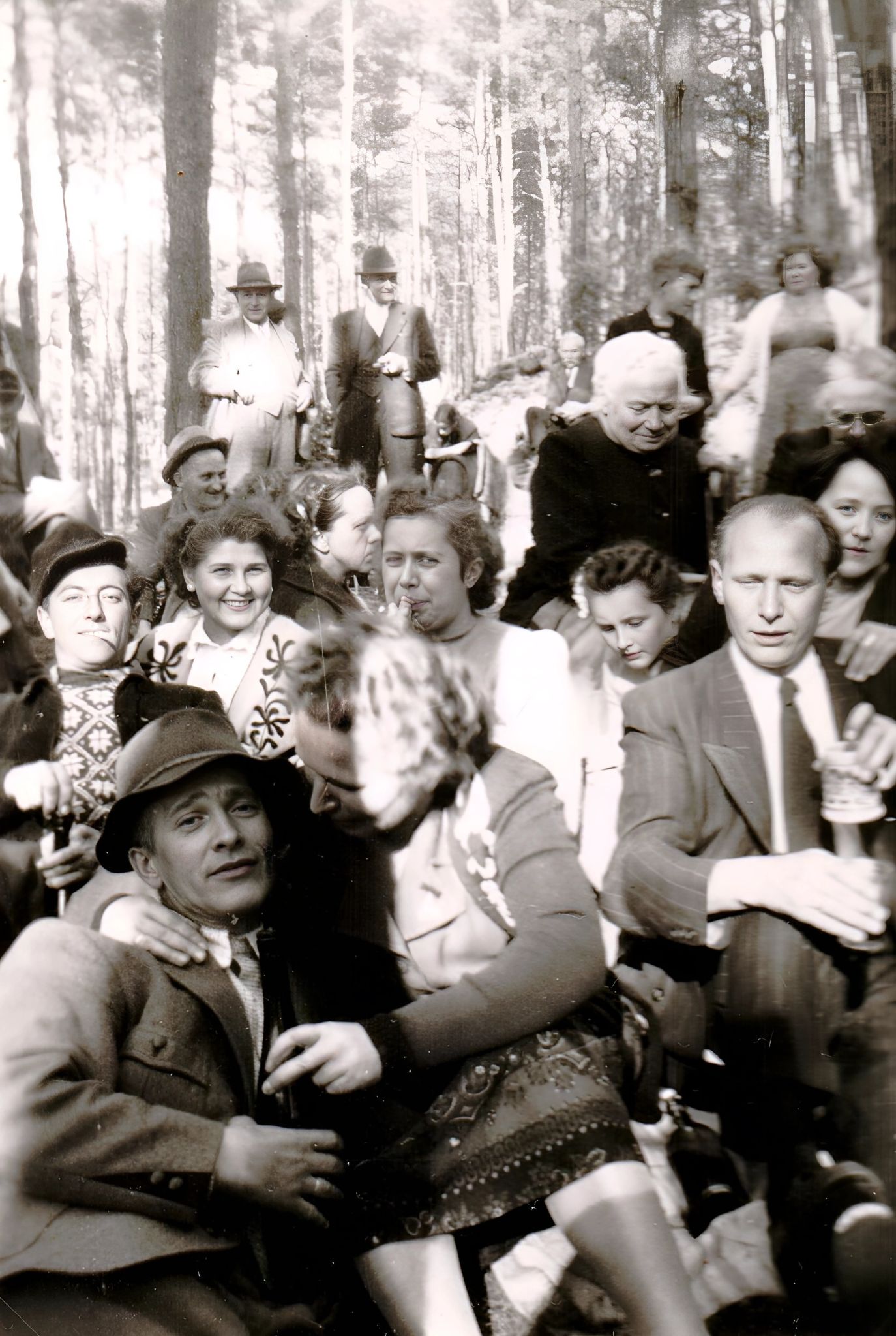 Waldpicknick beim Angelsportverein Klingenberg in Bürgstadt 1955
