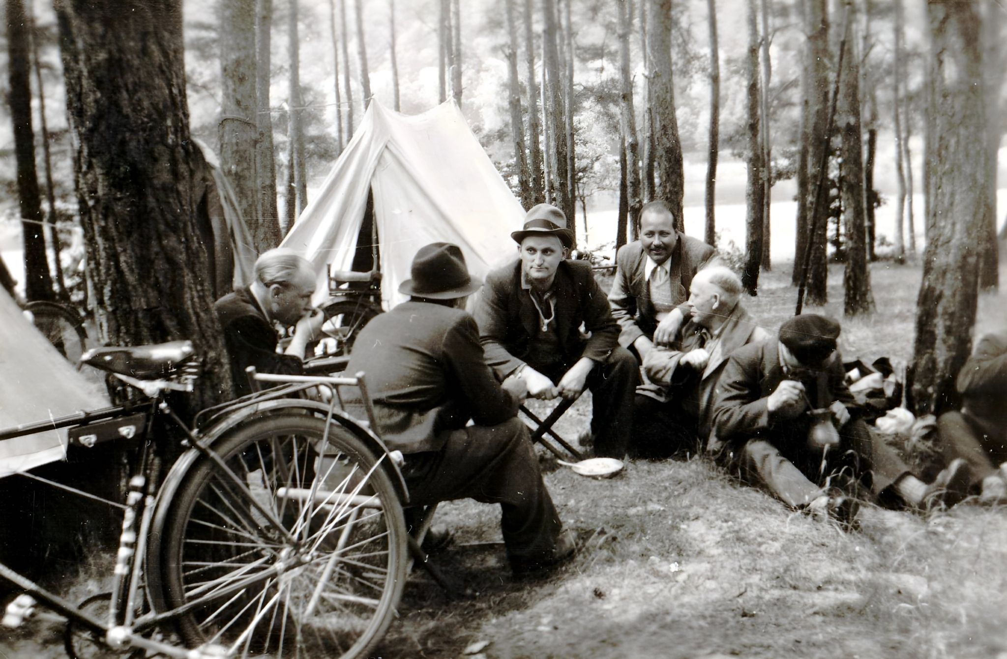 Waldpicknick beim Angelsportverein Klingenberg in Bürgstadt 1955