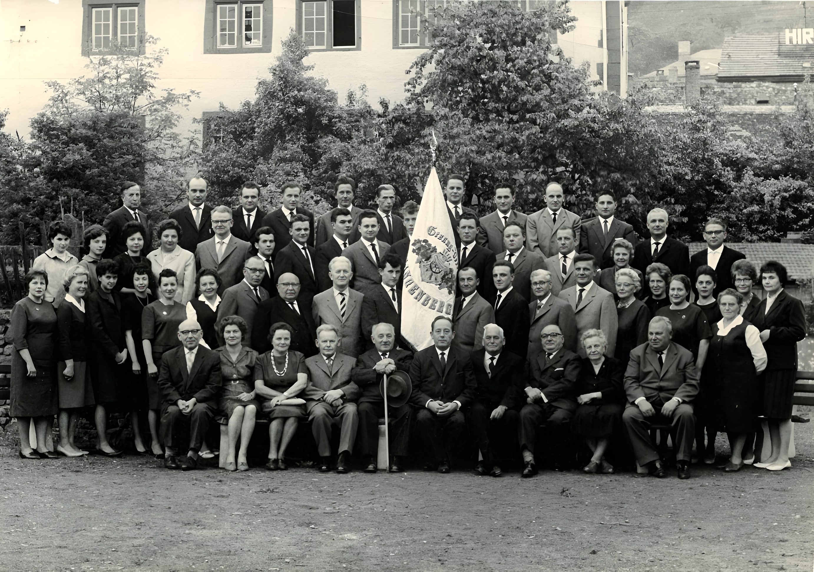 Gruppenfoto der aktiven Mitglieder des Gesangvereins Klingenberg im Jahr 1963