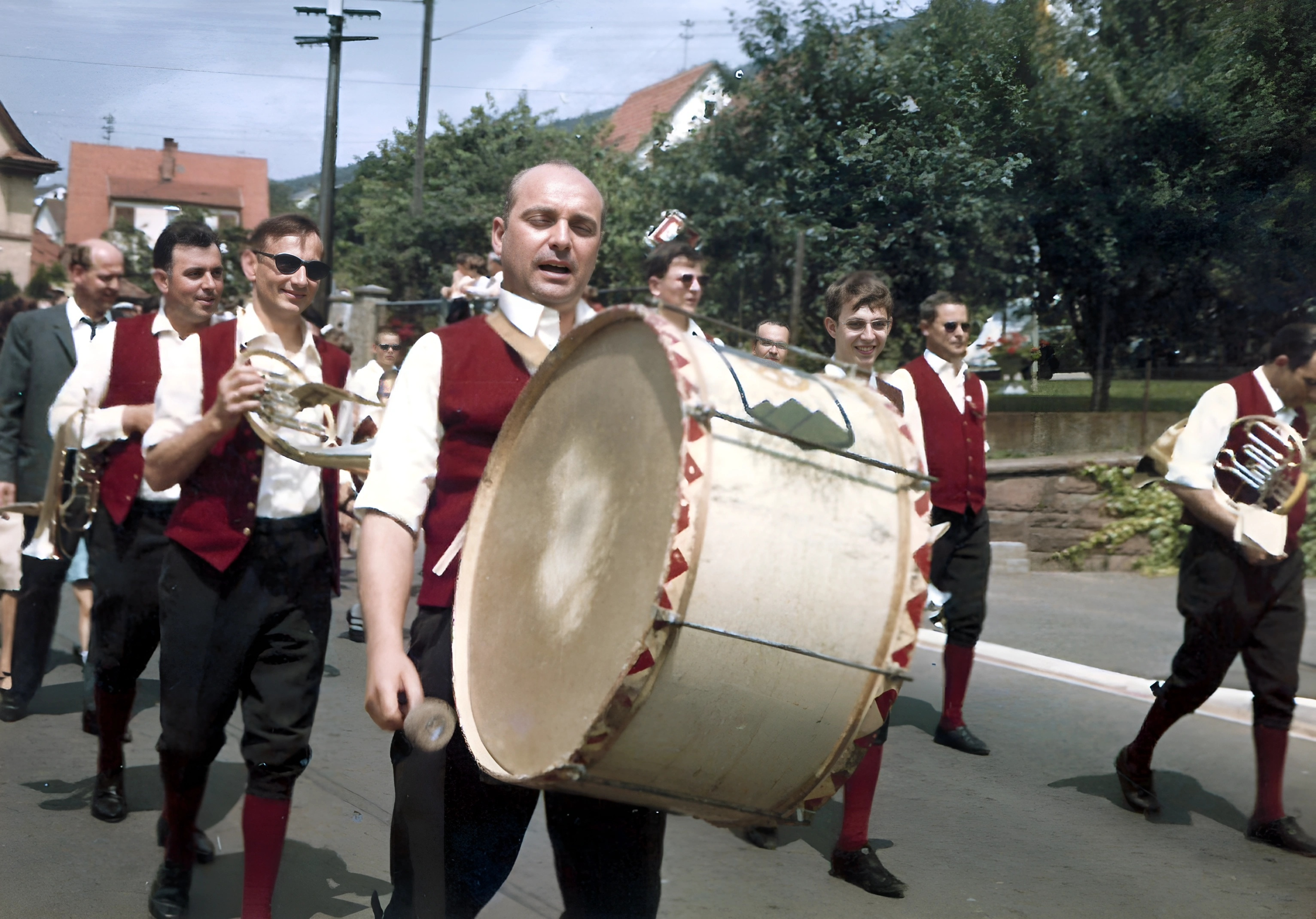Die "Fröhlichen Winzer" beim Festzug in Freudenberg 1968