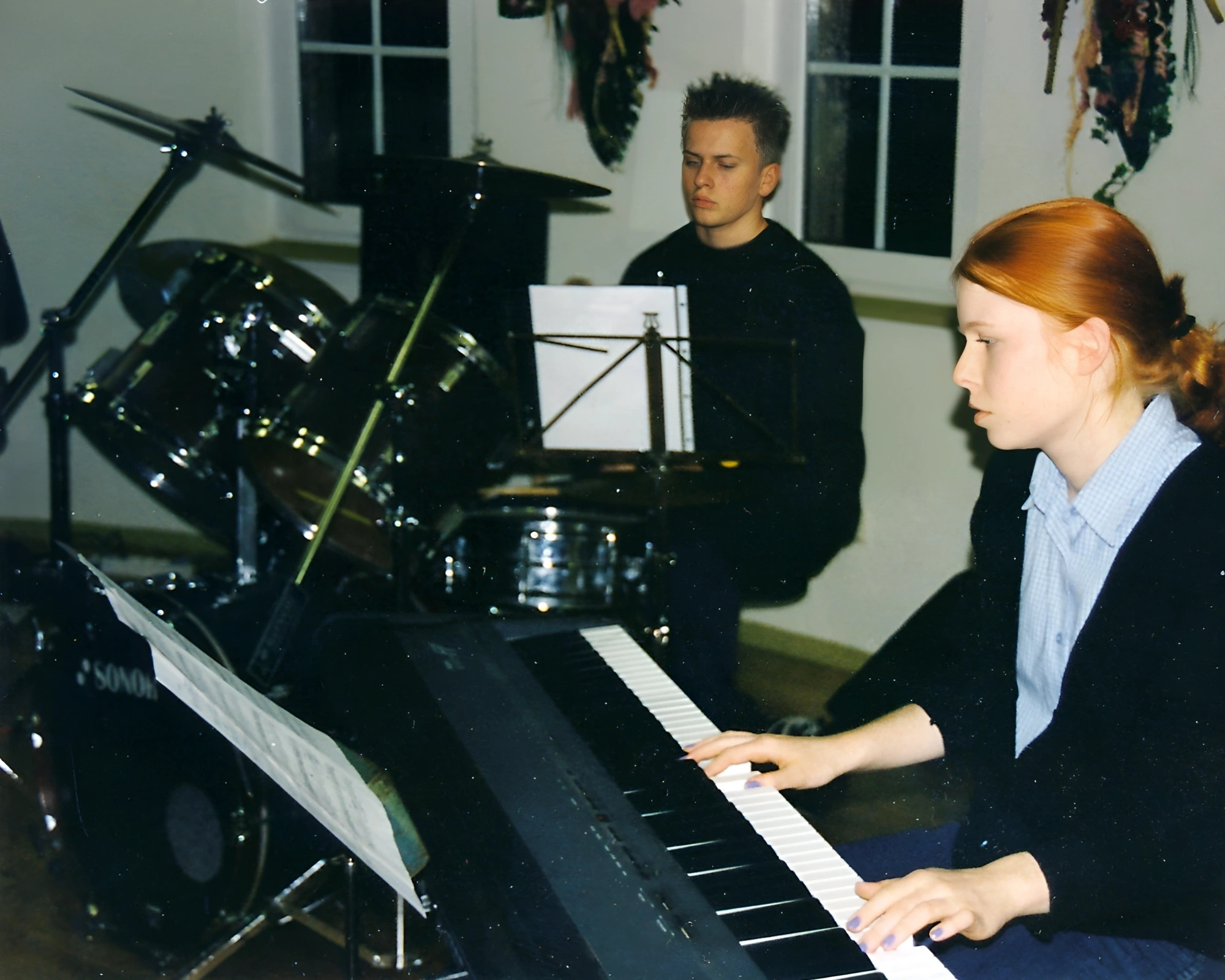 Akteure des Jugendorchesters im Dezember 1999