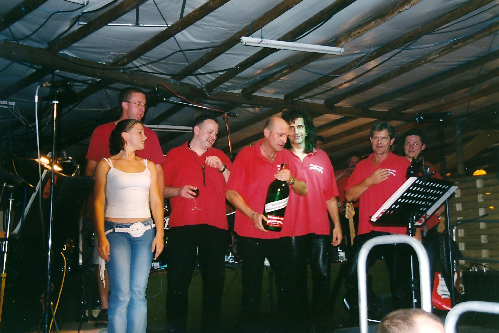Spendenaufruf für die Opfer der Flutkatastrophe am Winzerfest 2002