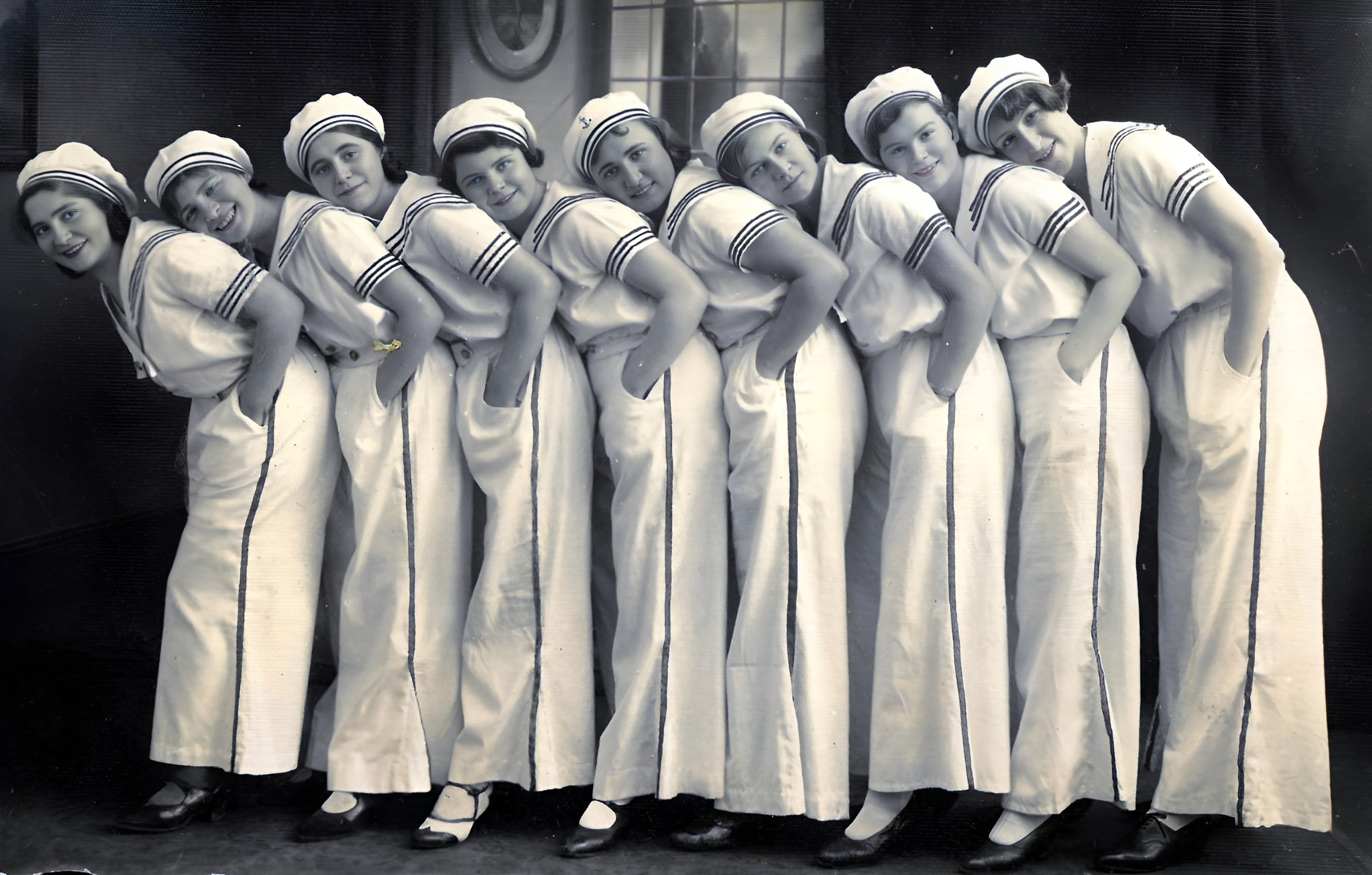 Damenriege beim Turnerball 1929