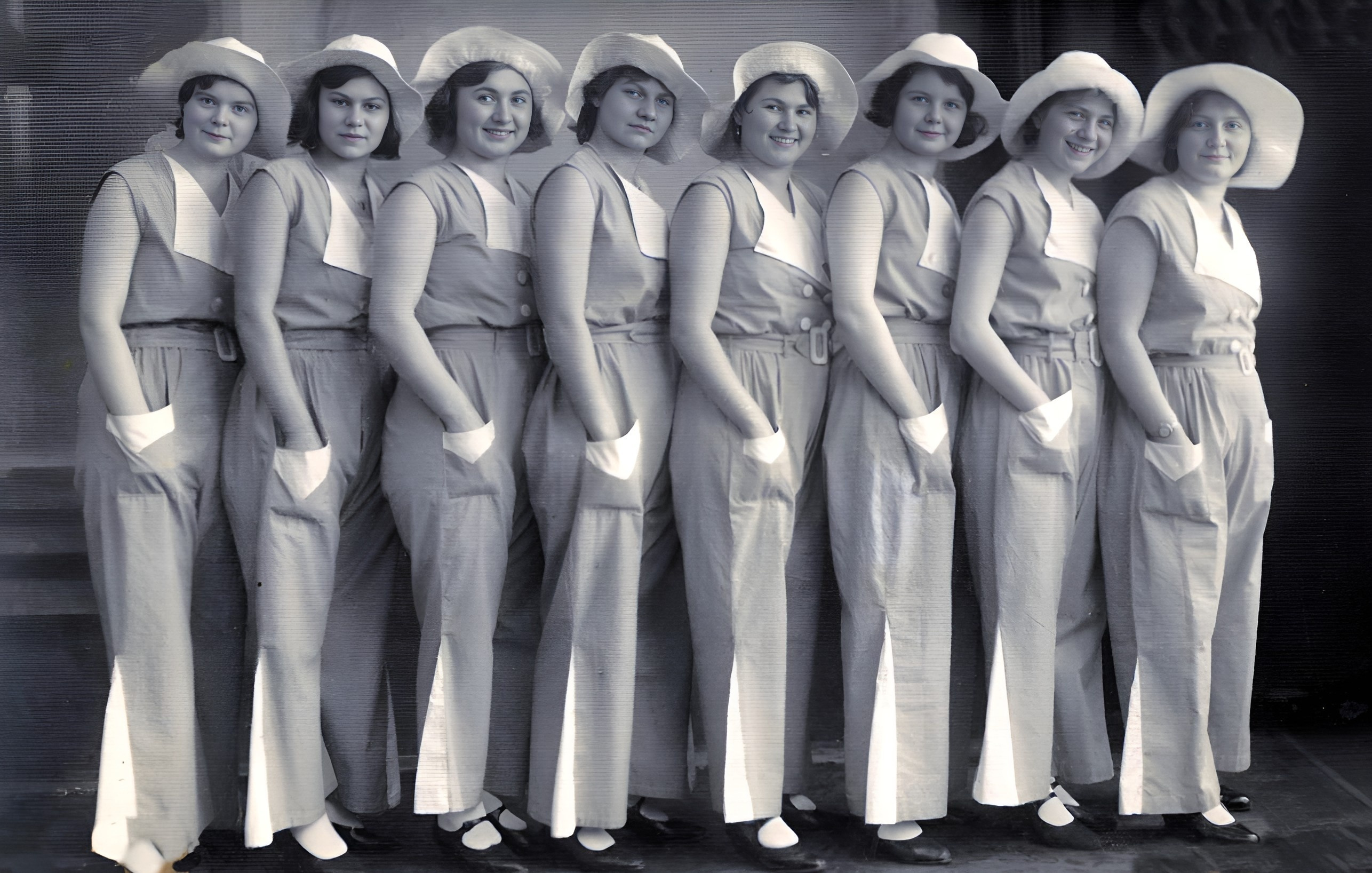 Damenriege beim Turnerball 1929