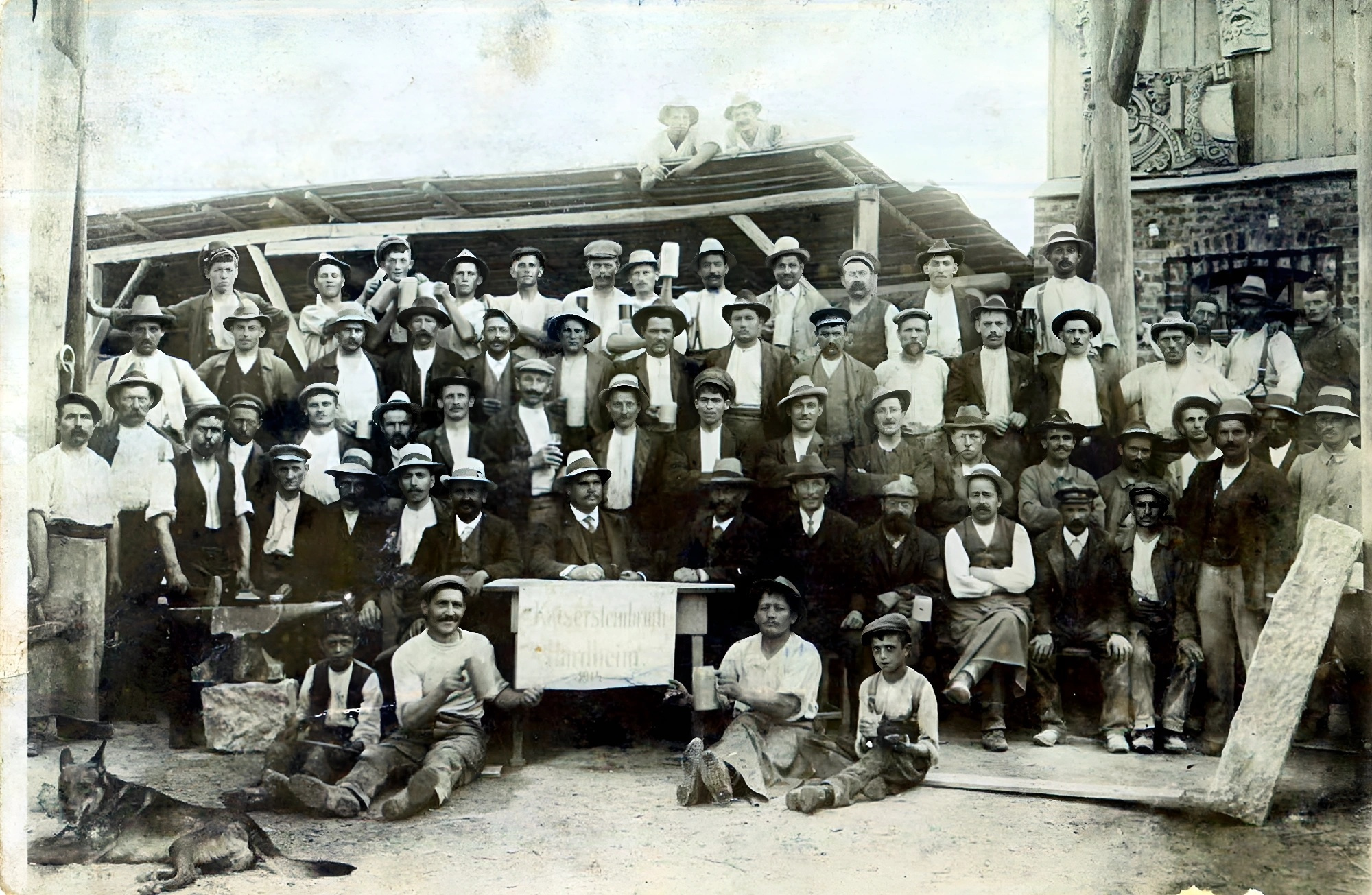 Gruppenfoto im Steinbruch Hardheim 1904