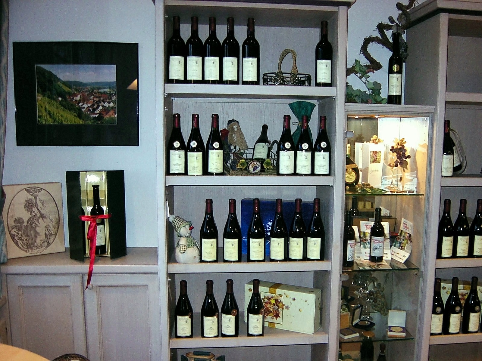 Im Verkaufsraum des Weinguts