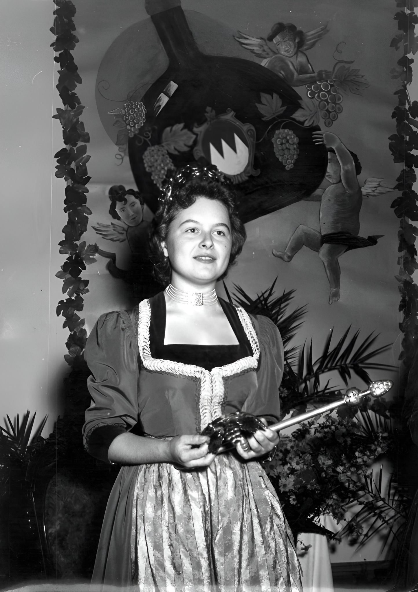 Die deutsche Weinkönigin Karoline I von Rödelsee