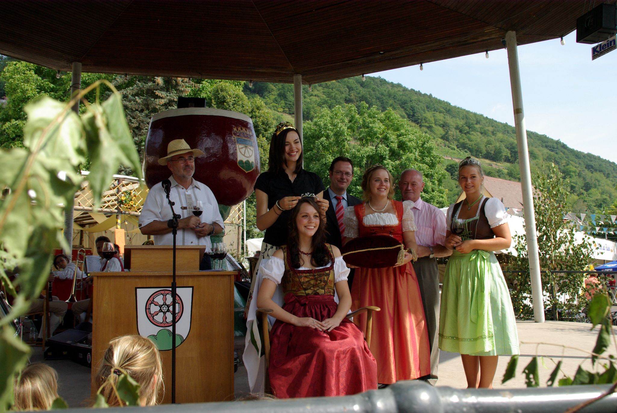 Winzerfesteröffnung und Krönung der Weinprinzessin Kathrin Ühlein