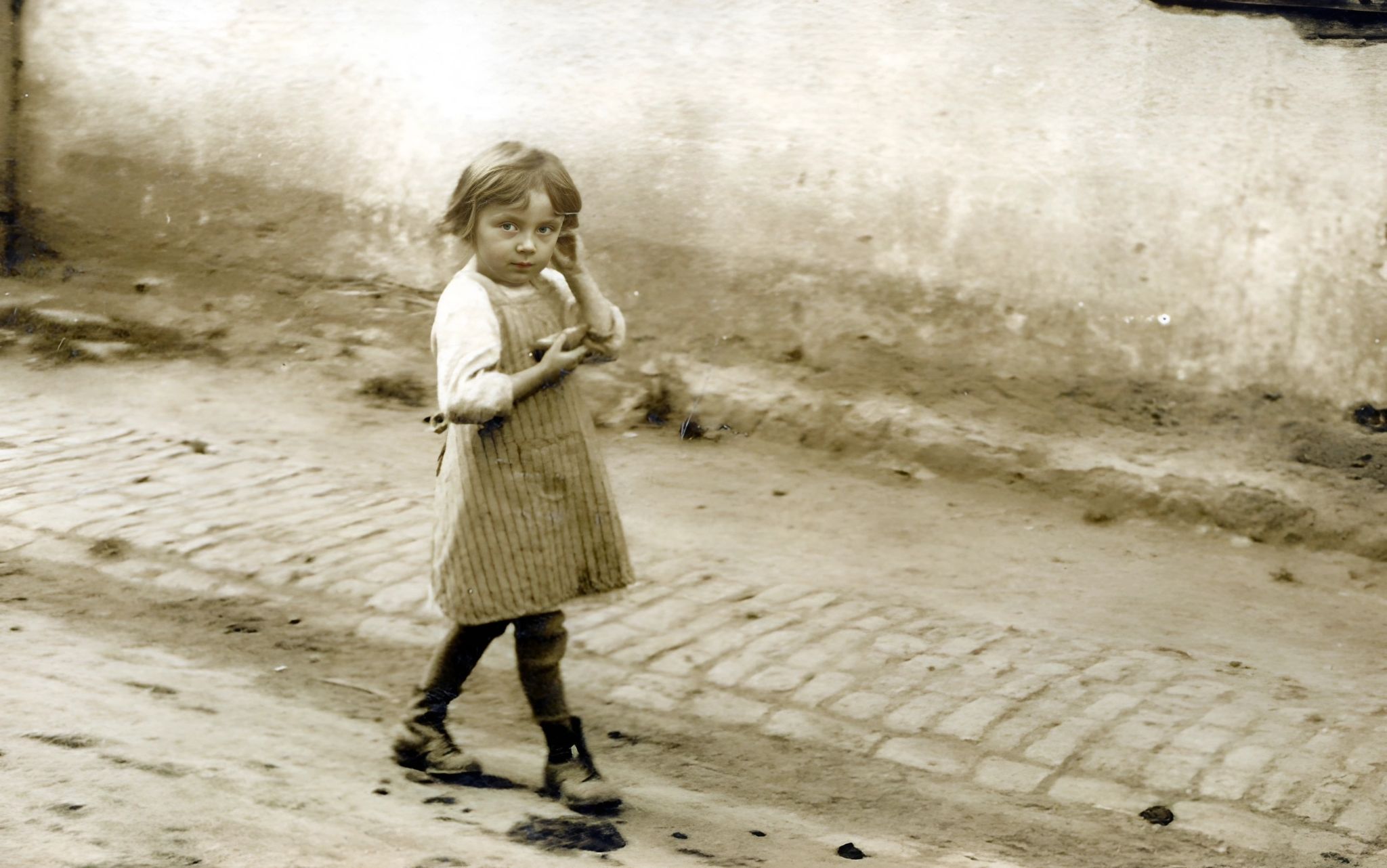 Mädchen in der Langgasse