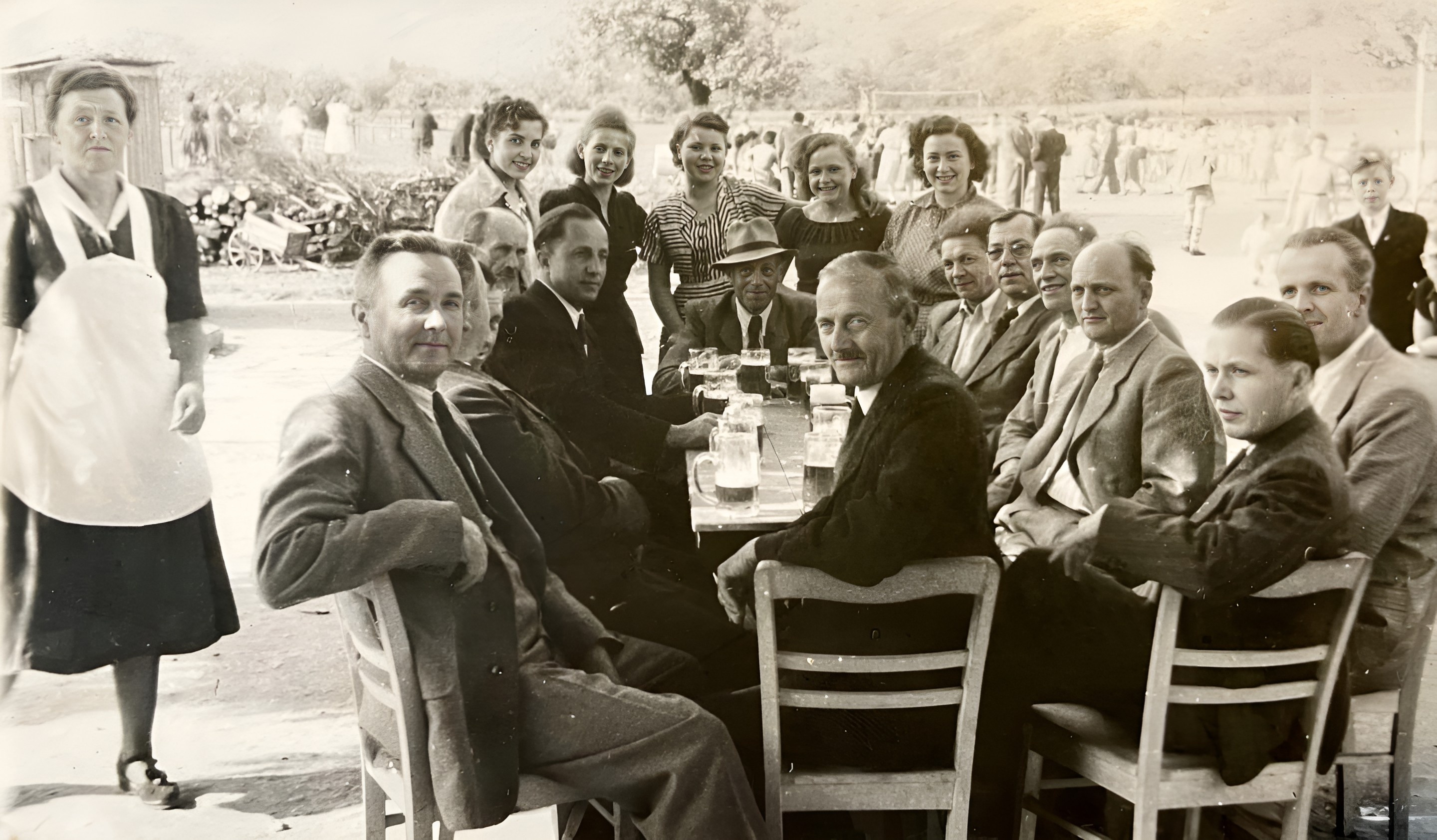 Gruppenfoto (evtl. Kegelclub)