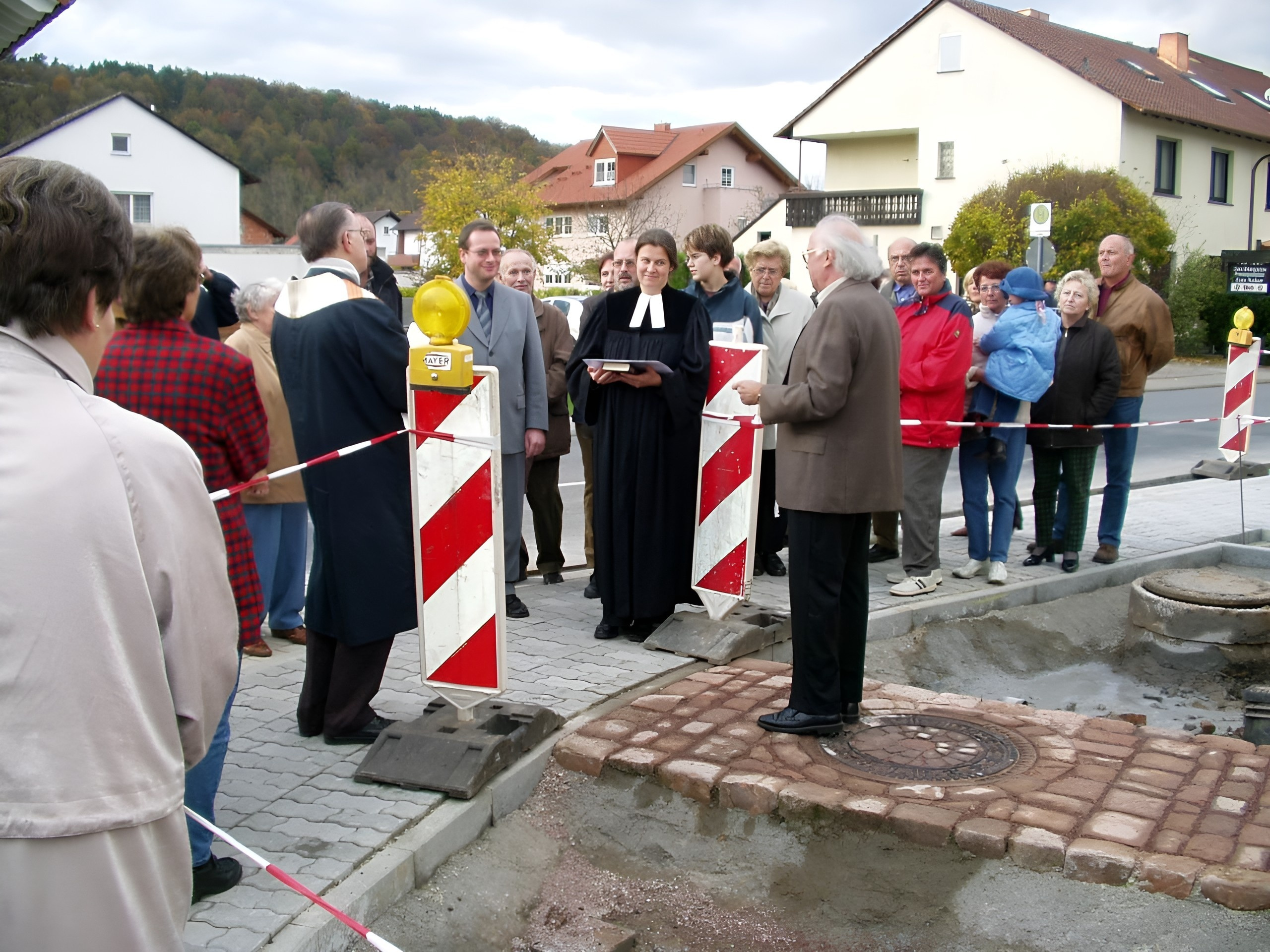 Einweihung des Bildstocks an der Rosenbergstraße im Jahr 2002