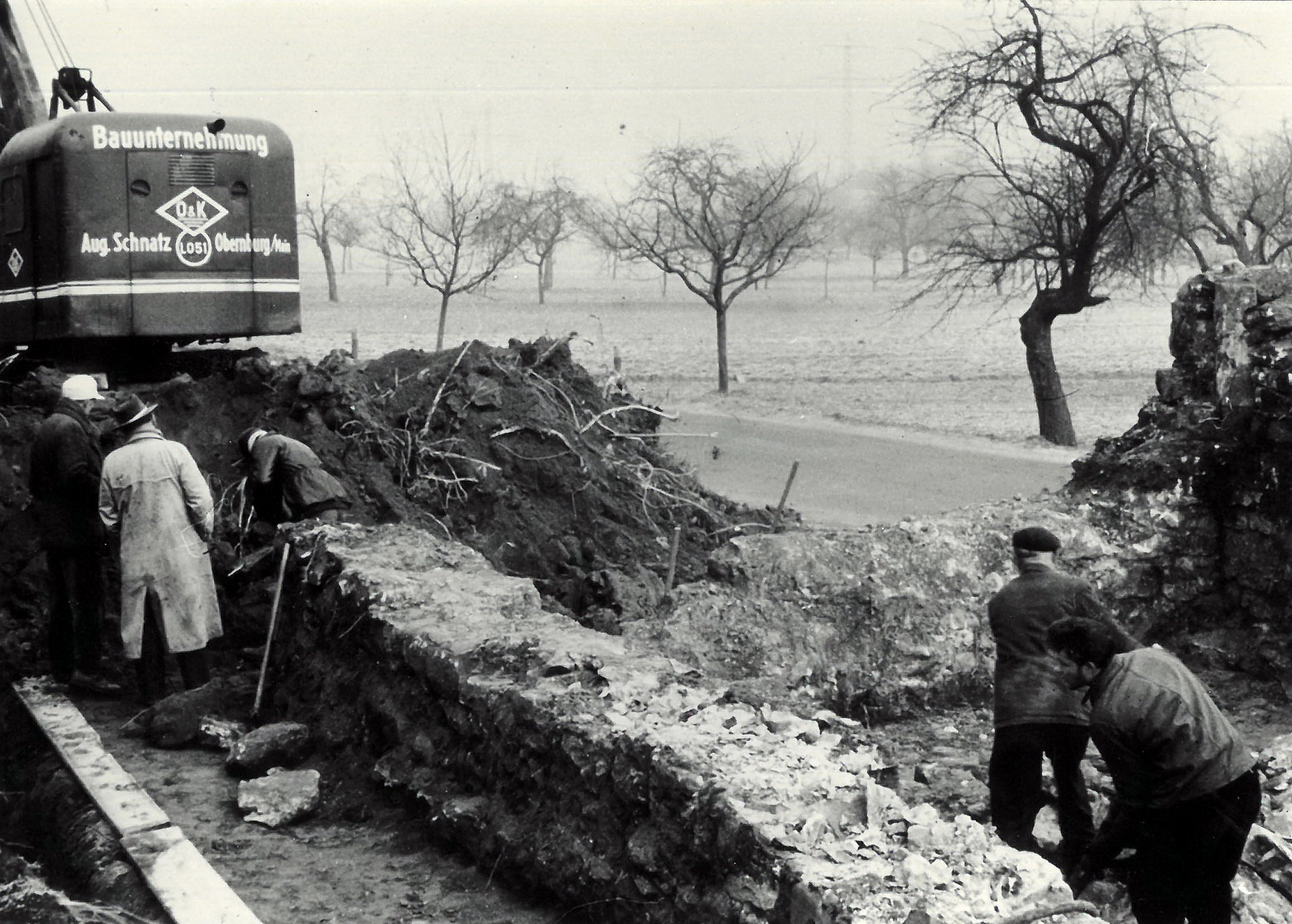 Abrissarbeiten im Rahmen der Straßenverbreiterung im Jahr 1958