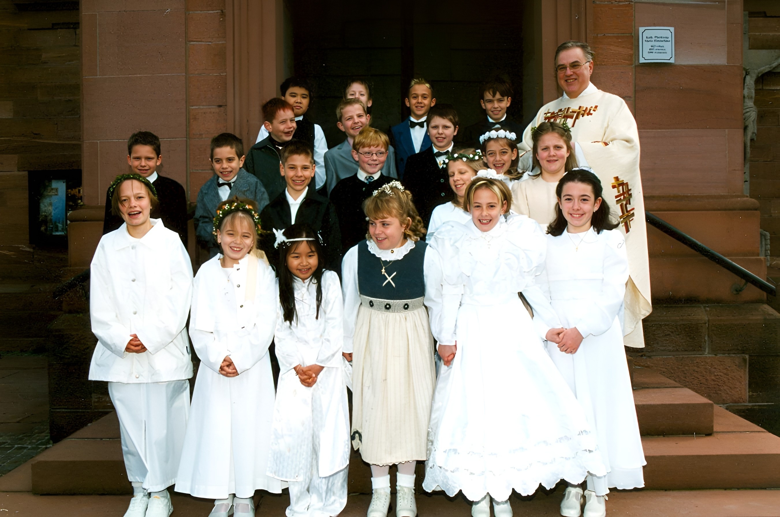 Gruppenfoto Erstkommunion 2001