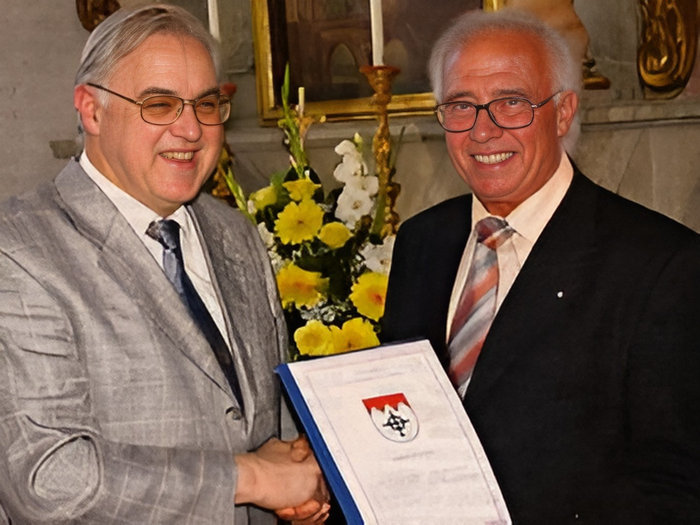 Verleihung der Ehrennadel an Helmut Becker im Jahr 2007