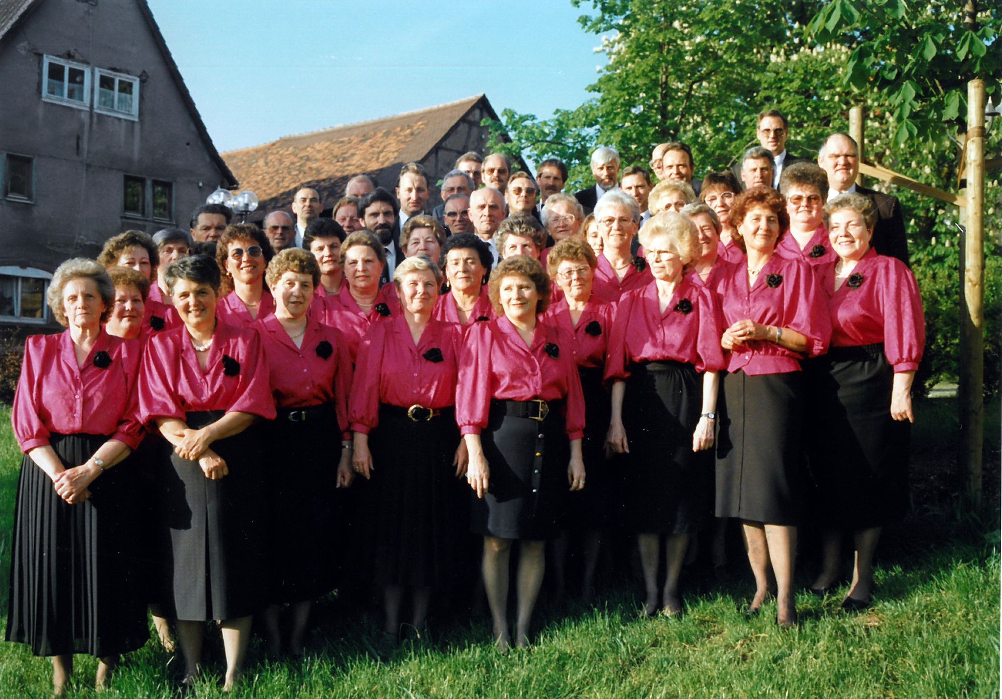 Gruppenfoto zum Jubiläumsfest 100 Jahre Gesangverein Röllfeld