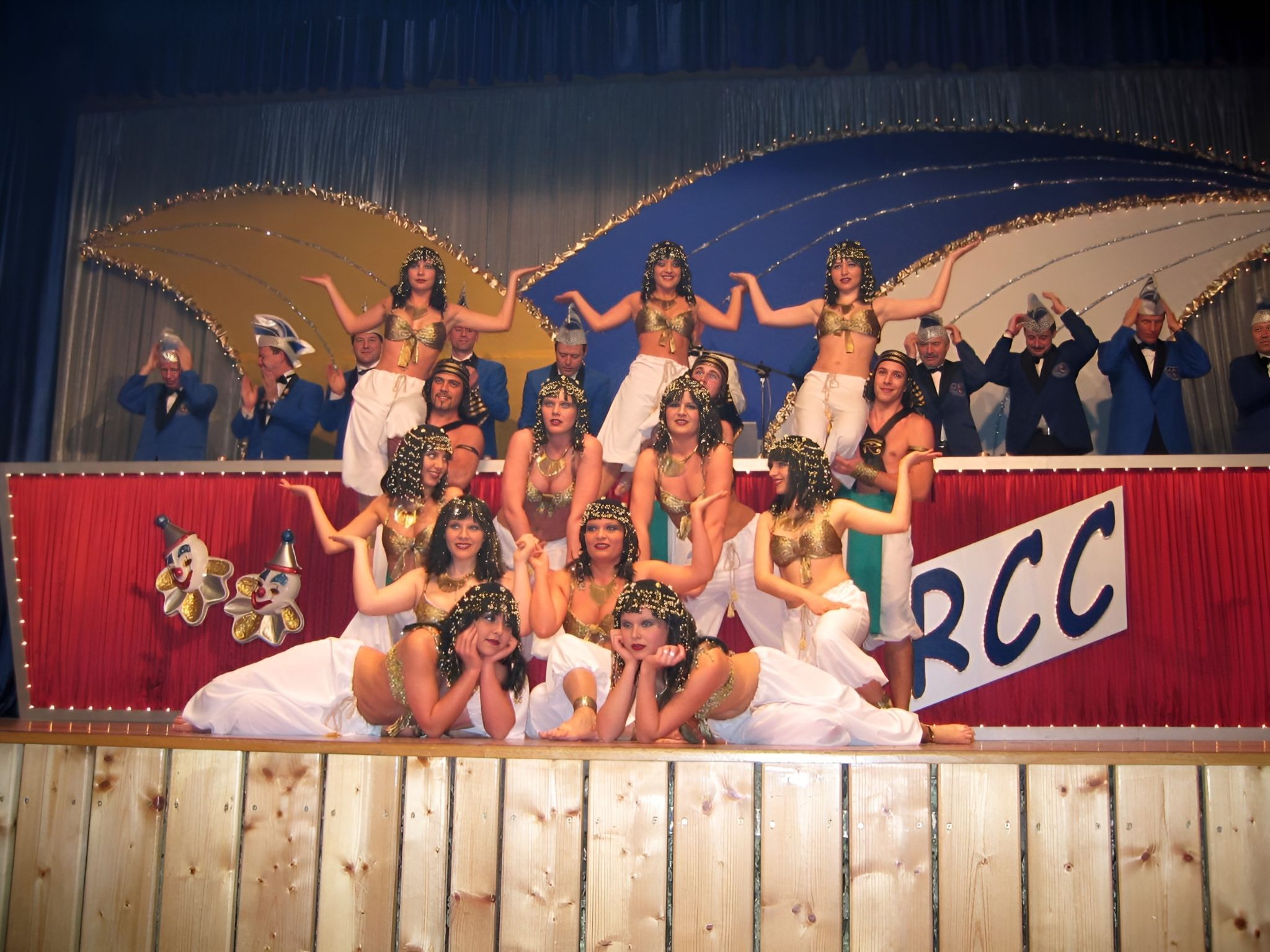 Garde während der Sitzung im Jahr 2003