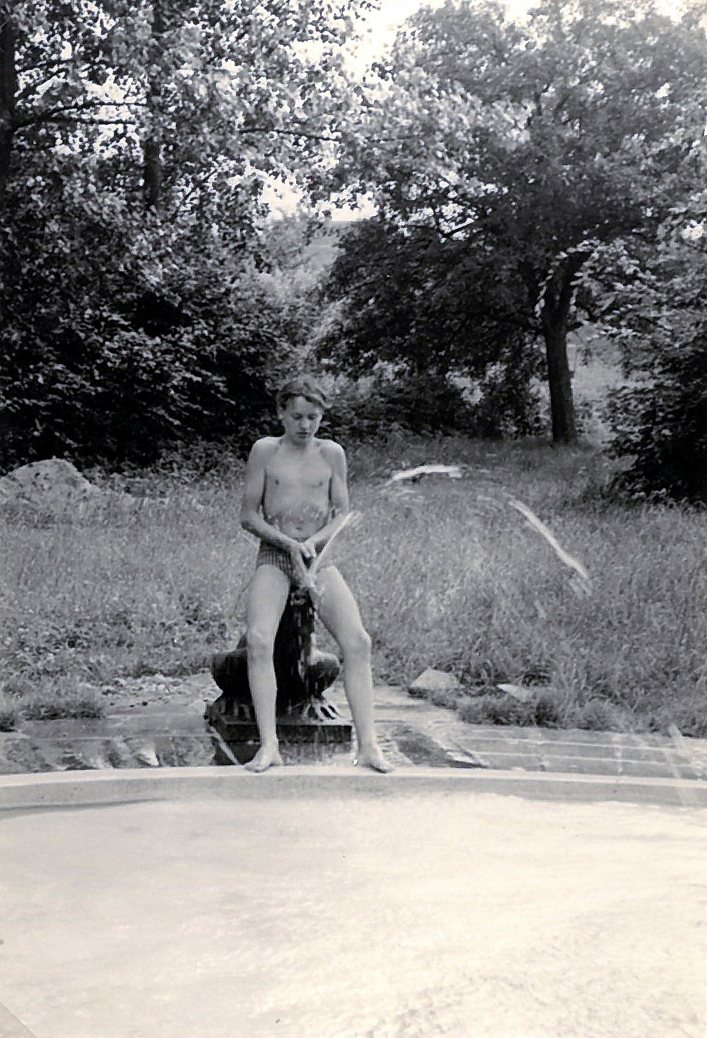 Der Froschbrunnen am Kinderplanschbecken