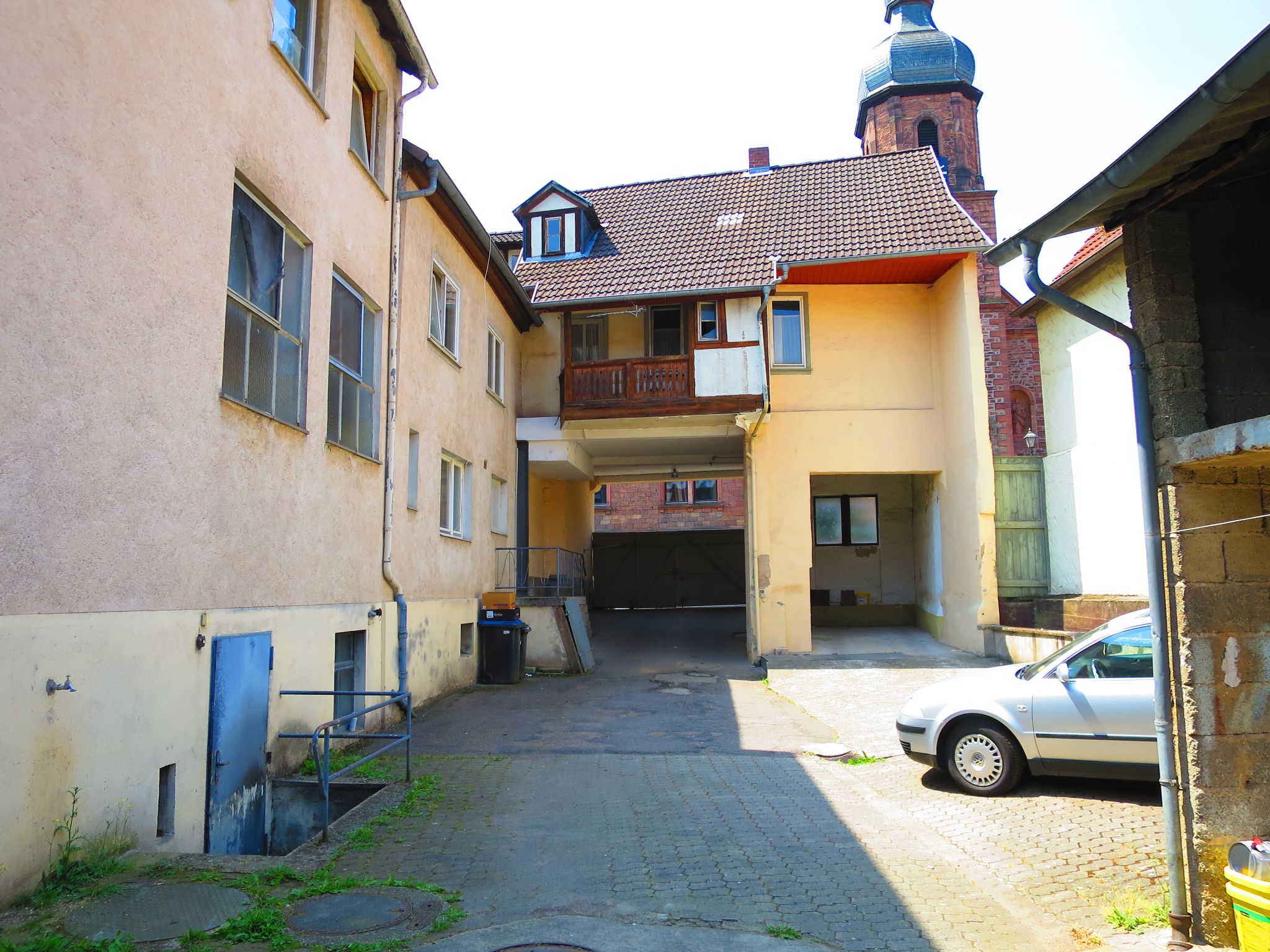 Blick in den Hof der Metzgerei Blank