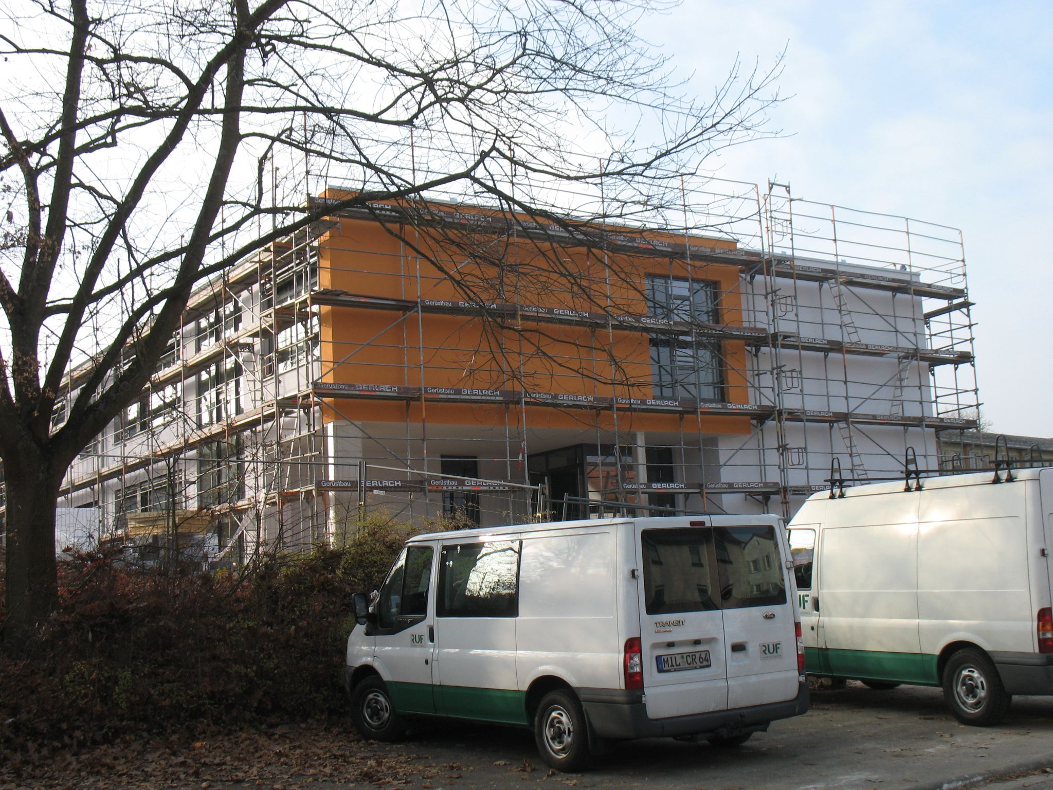 Neubau des 1972 erbauten Anbaus der Schule Trennfurt