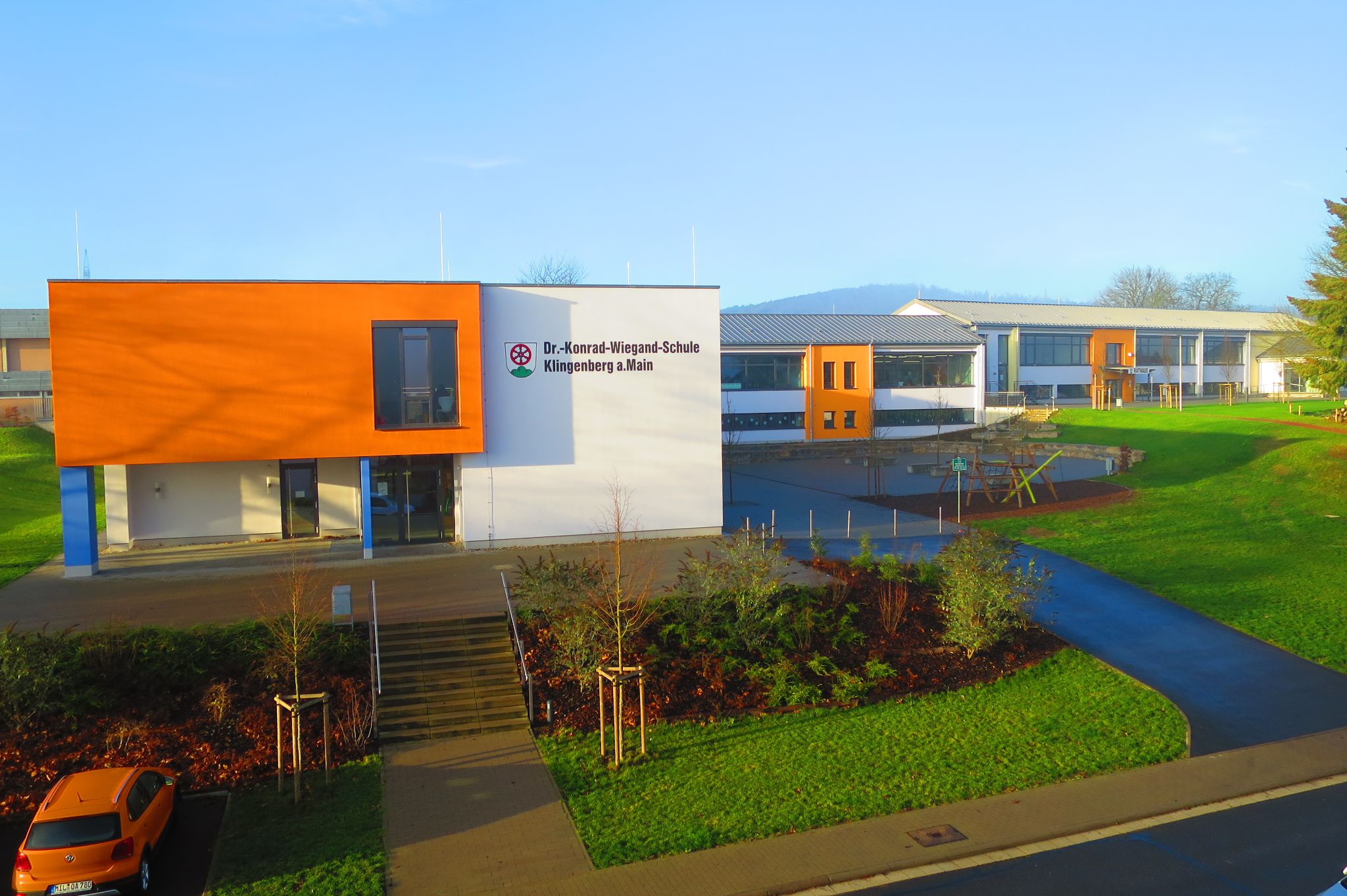 Ersatzerweiterungsbau und Sanierung des Altbaus sind abgeschlossen