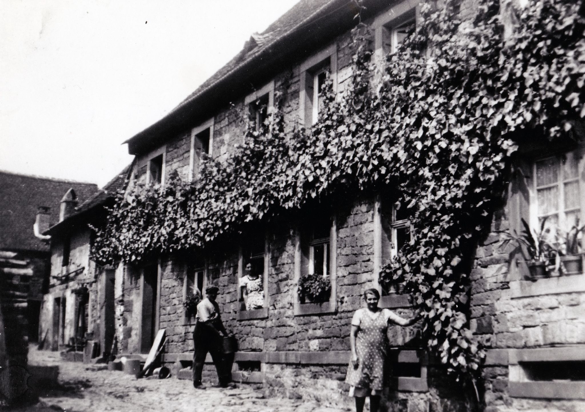 Blick in den Hof um 1935