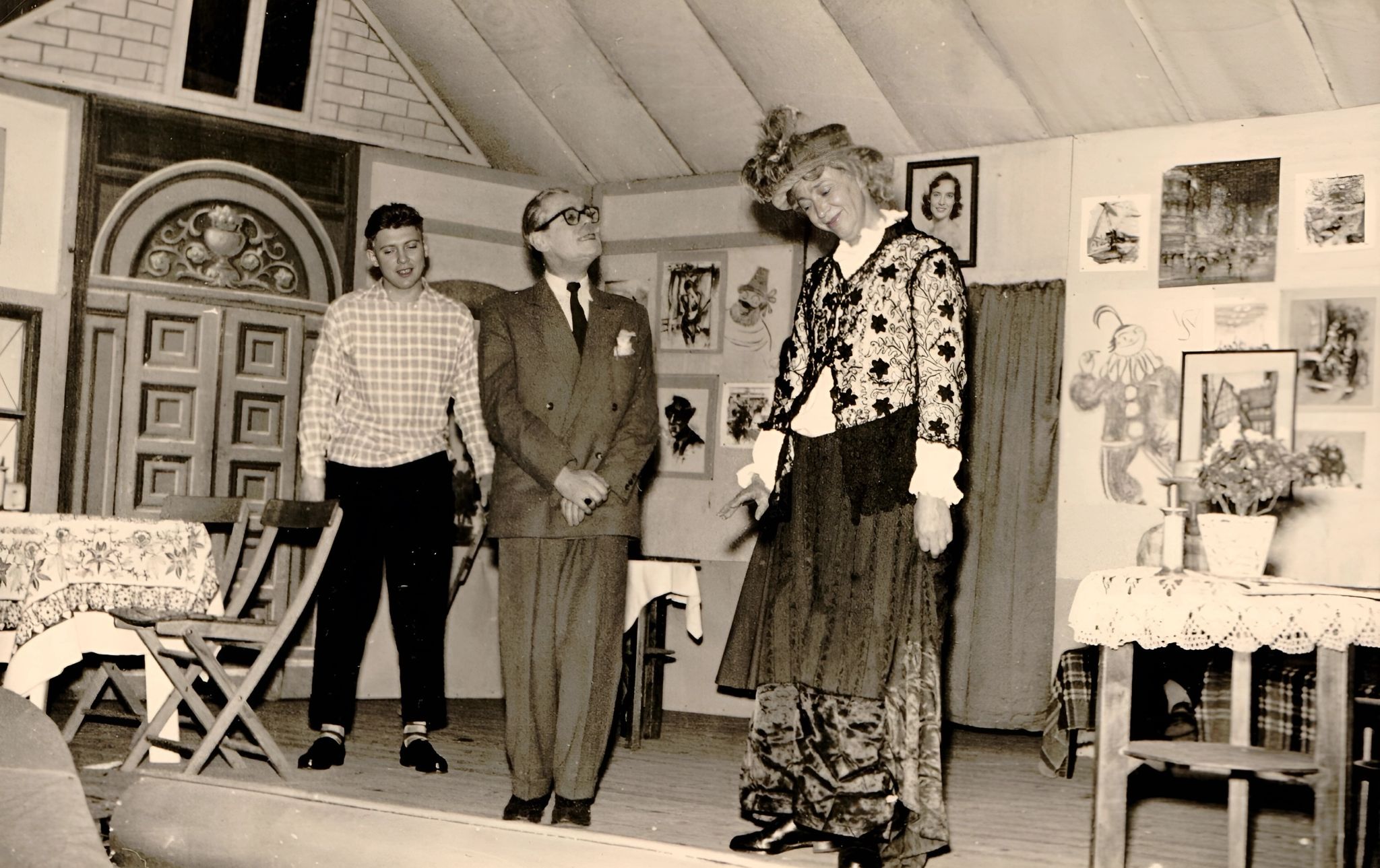 Trennfurter Volksbühne in der alten Turnhalle in den 1950er Jahren