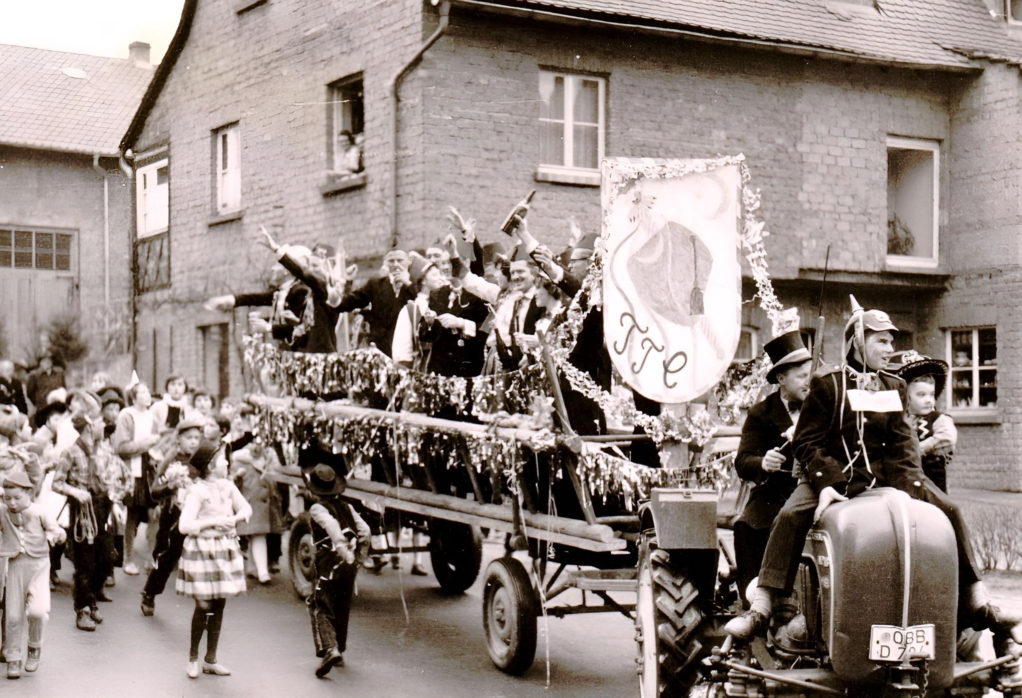 Festwagen des TTC mit dem Elferrat 1950